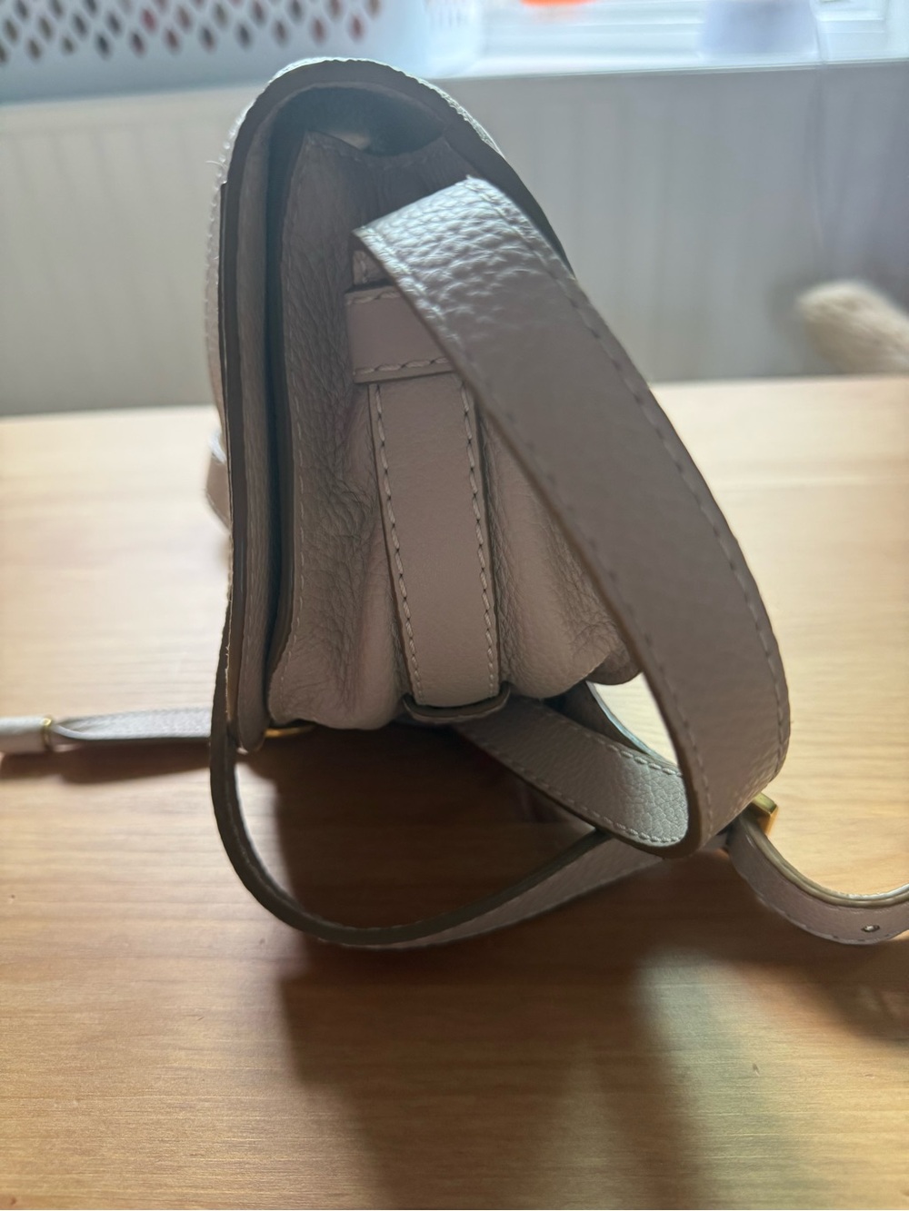 Chloé Off-White Pebbled Leather Crossbody Saddle Bag - Picture 8 of 9